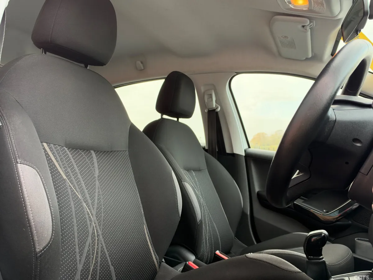 Peugeot 208 Hatchback, Petrol, 2013, Grey