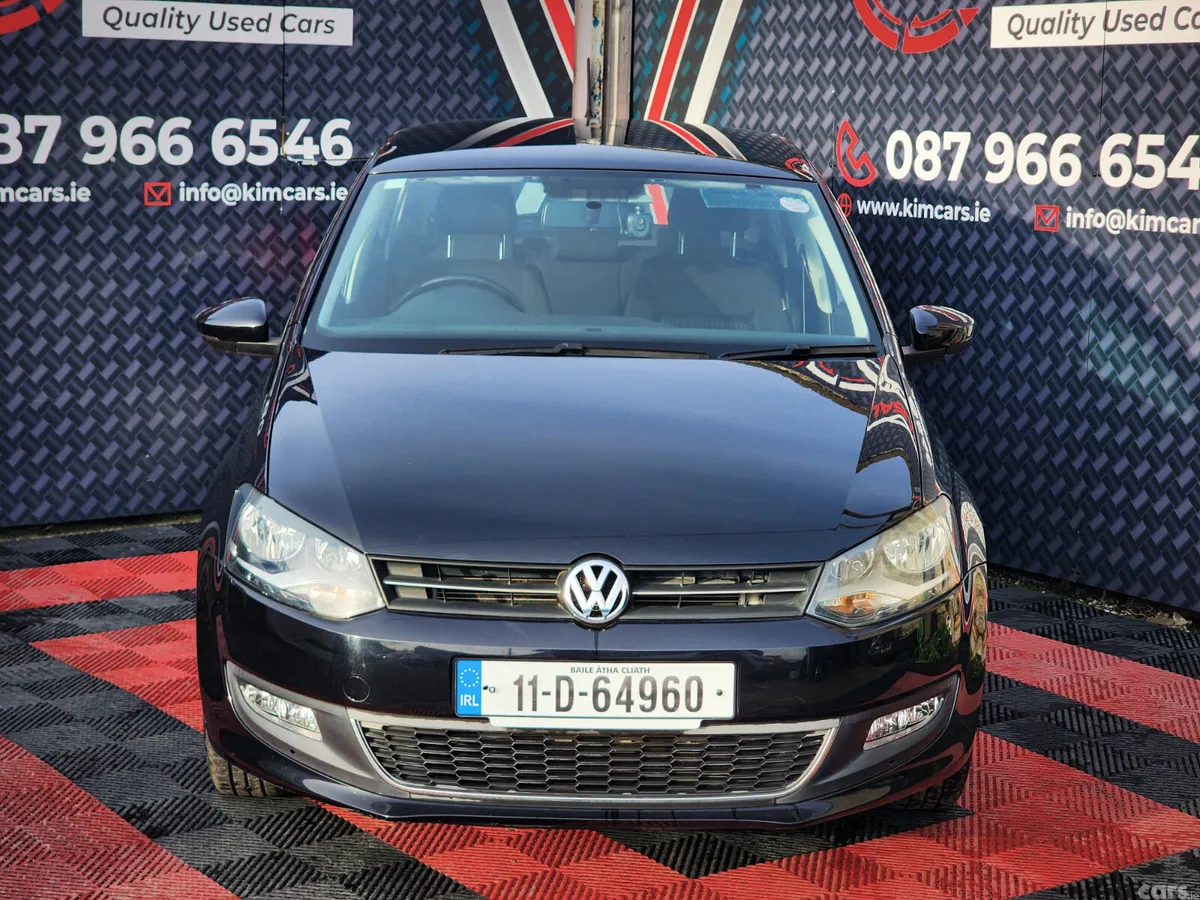 Volkswagen Polo Hatchback, Petrol, 2011, Black