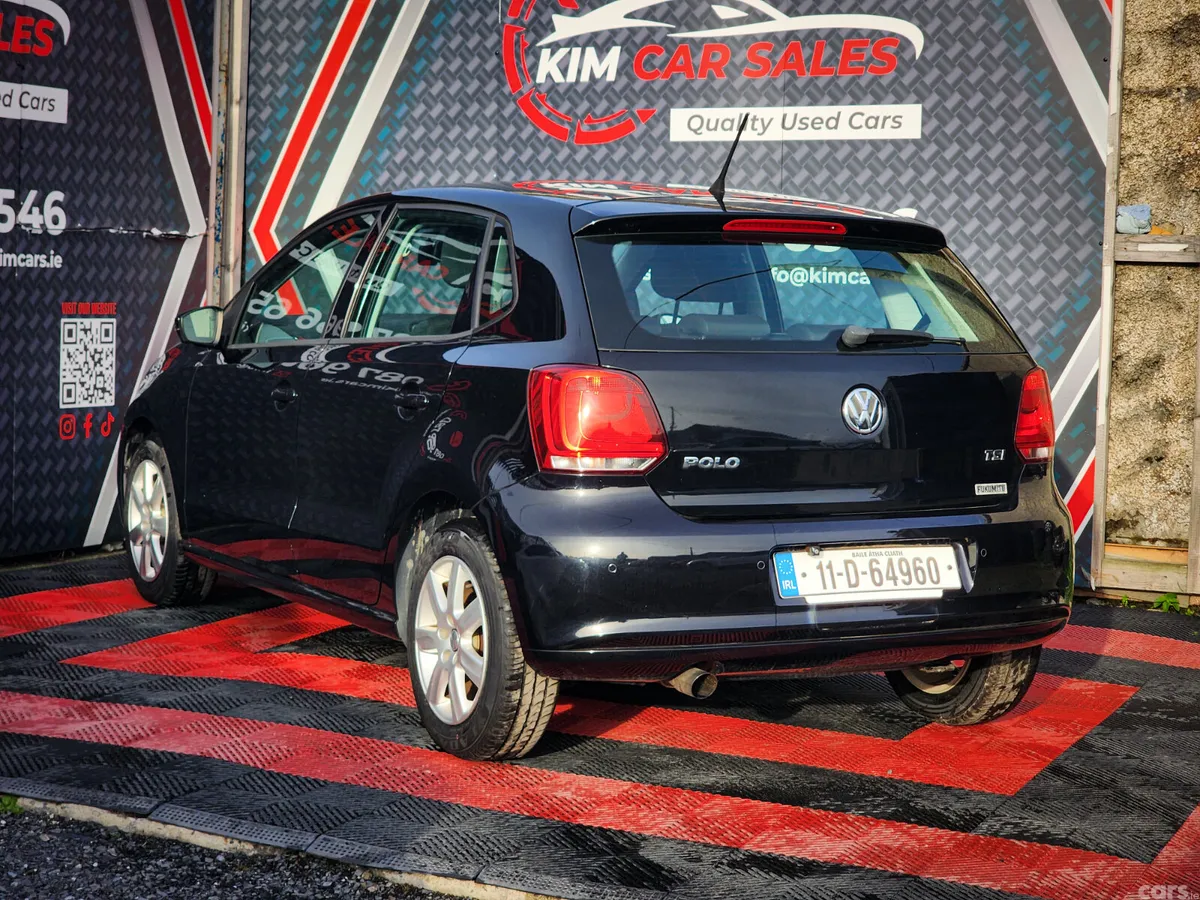 Volkswagen Polo Hatchback, Petrol, 2011, Black