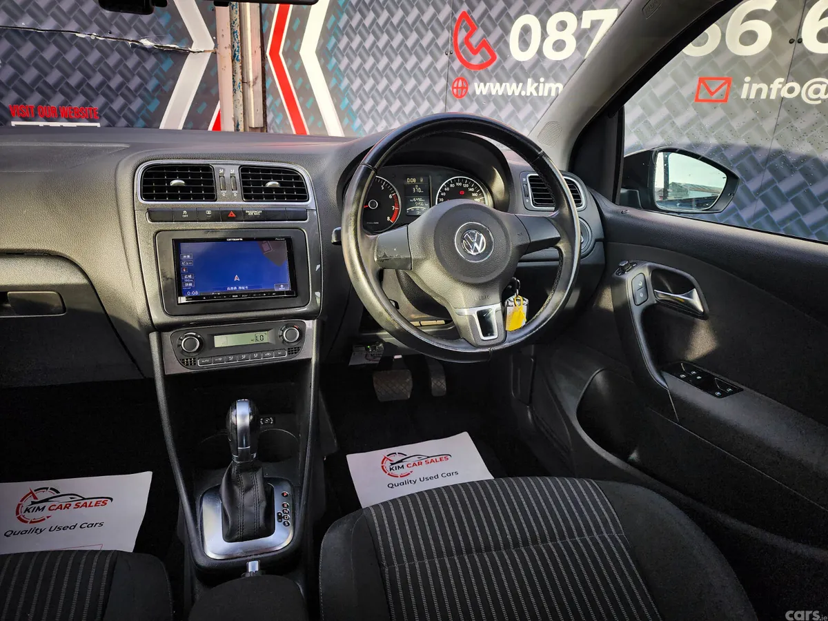 Volkswagen Polo Hatchback, Petrol, 2011, Black