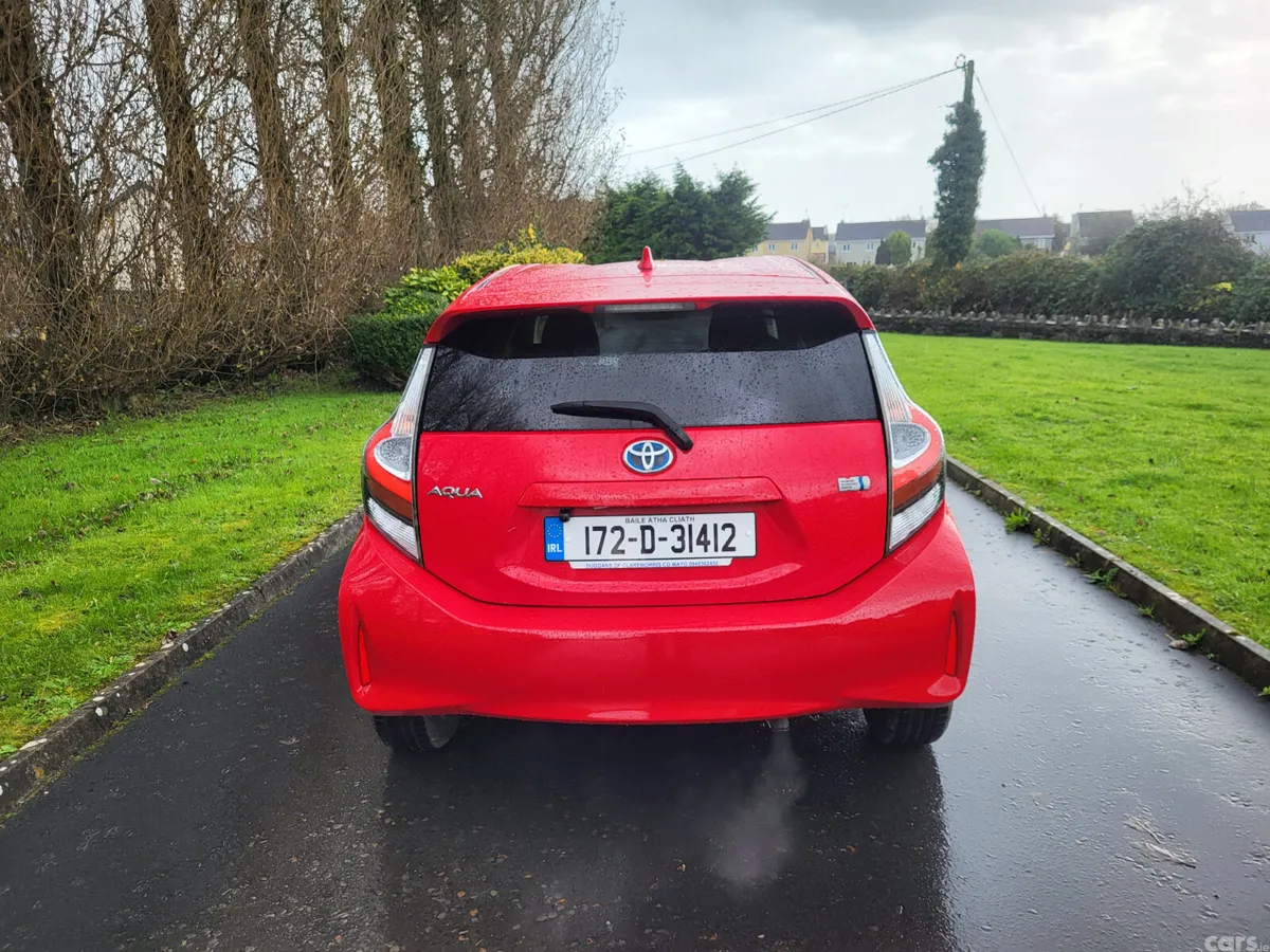 Toyota Aqua Hatchback, Petrol Hybrid, 2017, Red