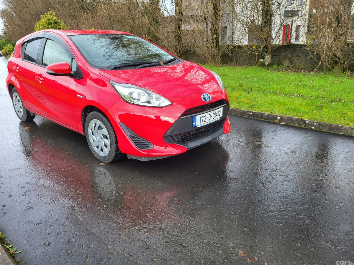 Toyota Aqua Hatchback, Petrol Hybrid, 2017, Red