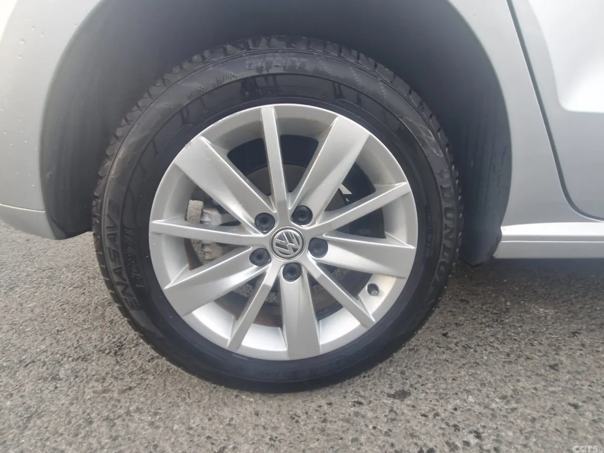 Volkswagen Polo Hatchback, Petrol, 2015, Silver