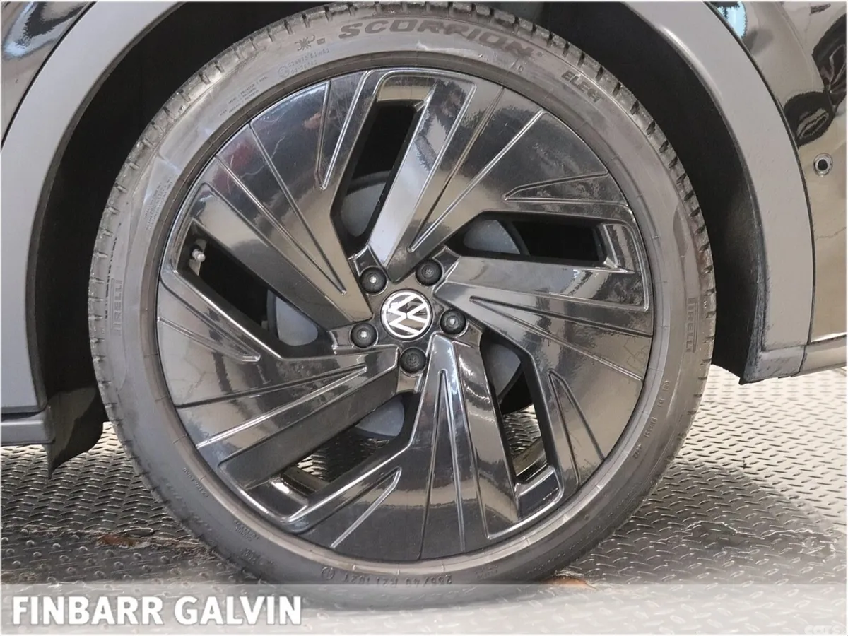 Volkswagen ID.5 Hatchback, Electric, 2023, Black