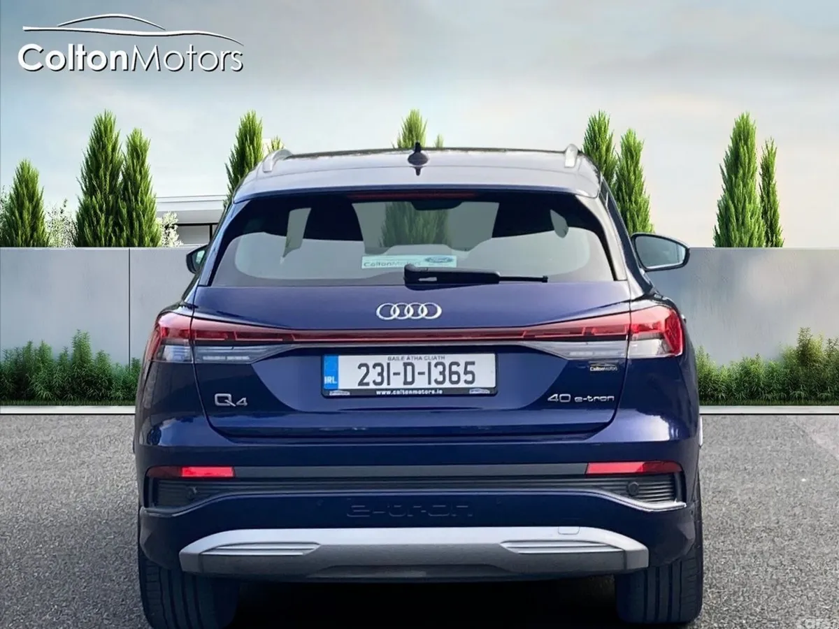 Audi Q4 e-tron Hatchback, Electric, 2023, Blue