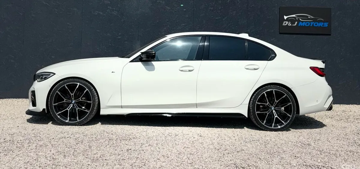 BMW 3-Series Saloon, Petrol, 2020, White