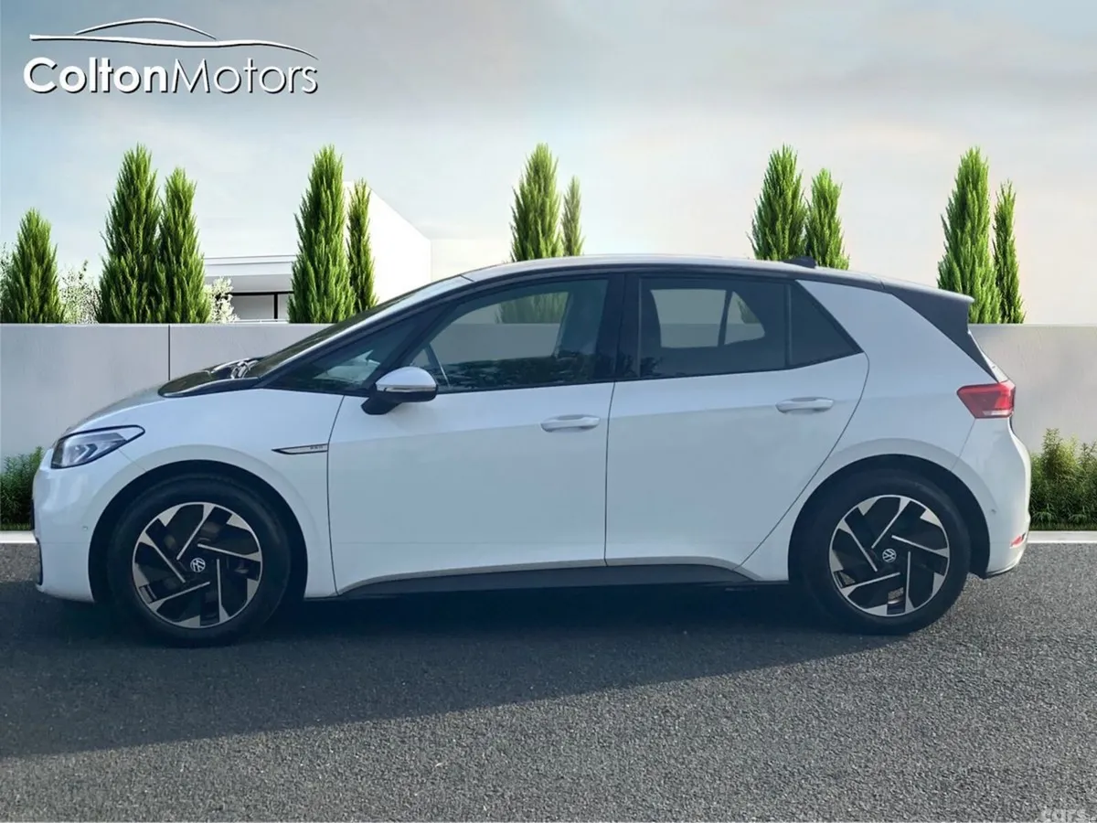 Volkswagen ID.3 Hatchback, Electric, 2023, White
