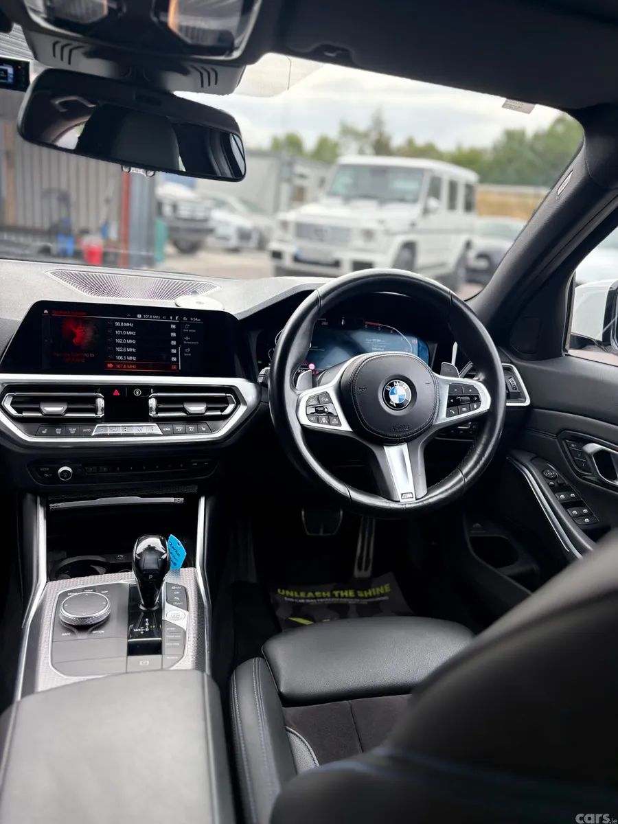 BMW 3-Series Saloon, Petrol, 2020, White