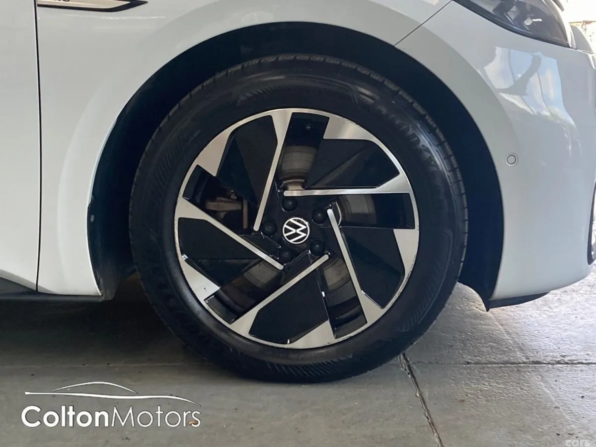 Volkswagen ID.3 Hatchback, Electric, 2023, White
