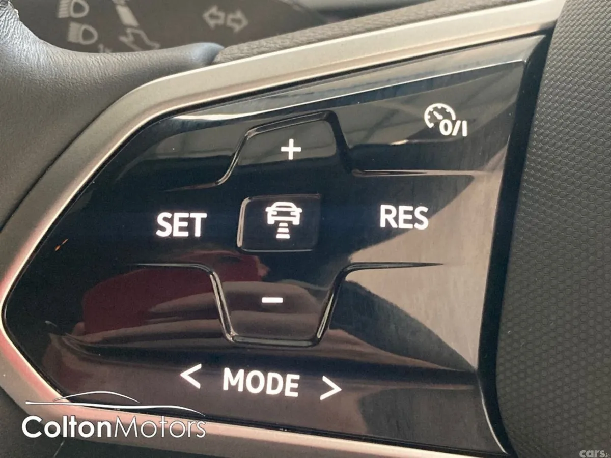 Volkswagen ID.3 Hatchback, Electric, 2023, White