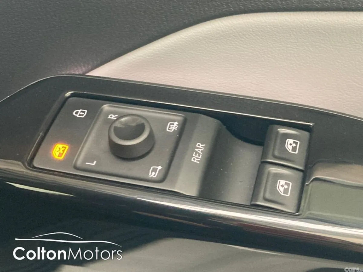 Volkswagen ID.3 Hatchback, Electric, 2023, White
