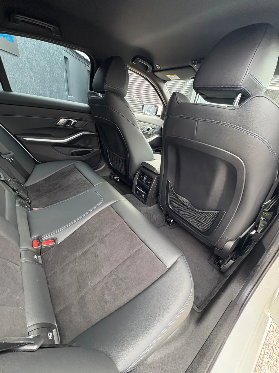 BMW 3-Series Saloon, Petrol, 2020, White