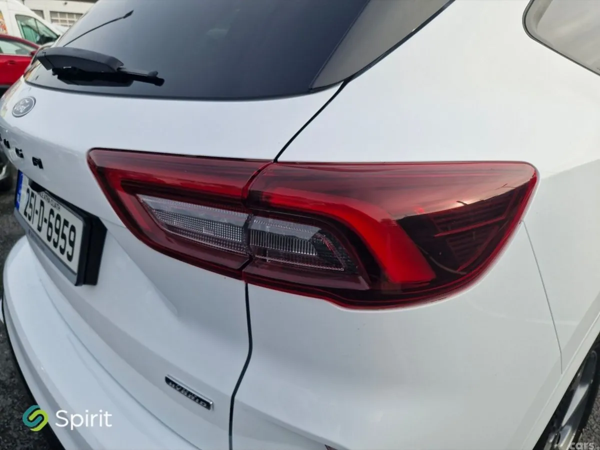 Ford Kuga SUV, Petrol Plug-in Hybrid, 2025, White
