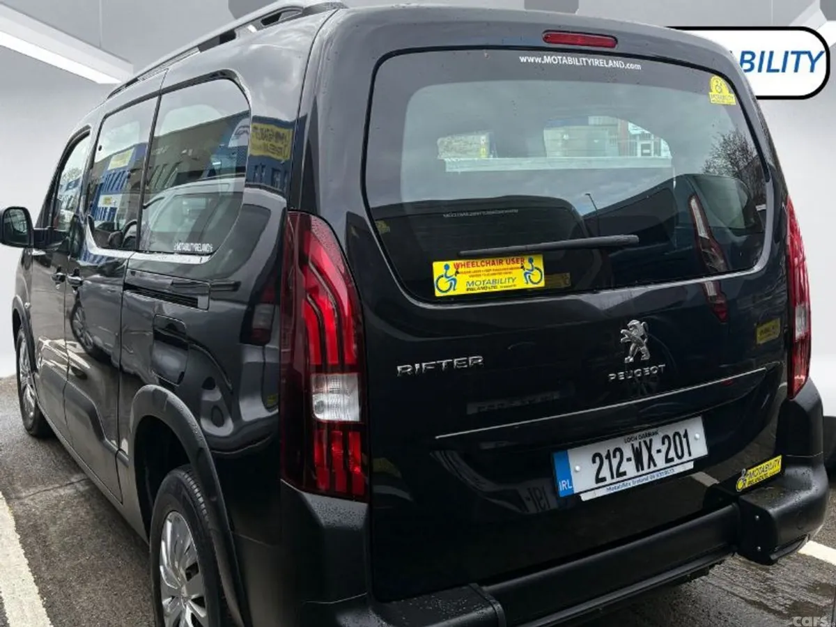 Peugeot Rifter MPV, Diesel, 2021, Black