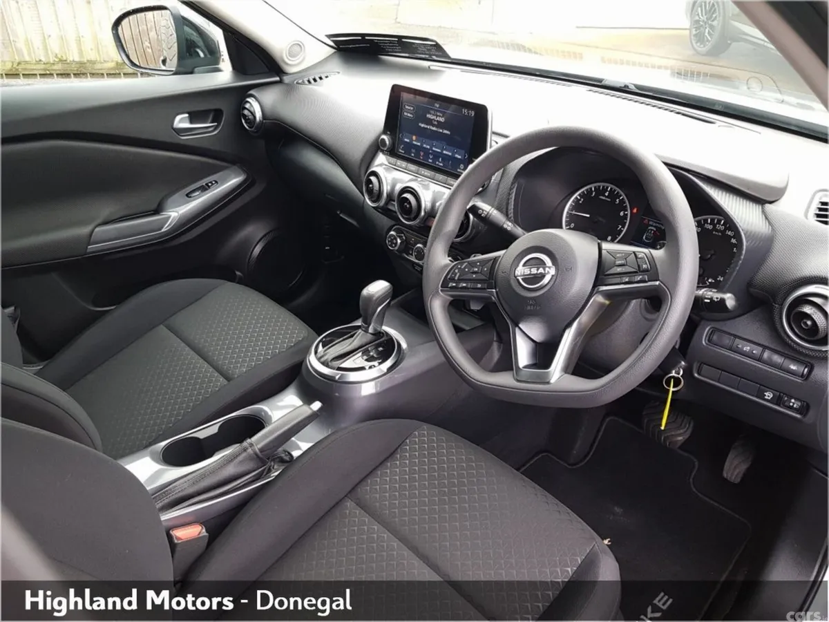 Nissan Juke SUV, Petrol, 2024, Grey