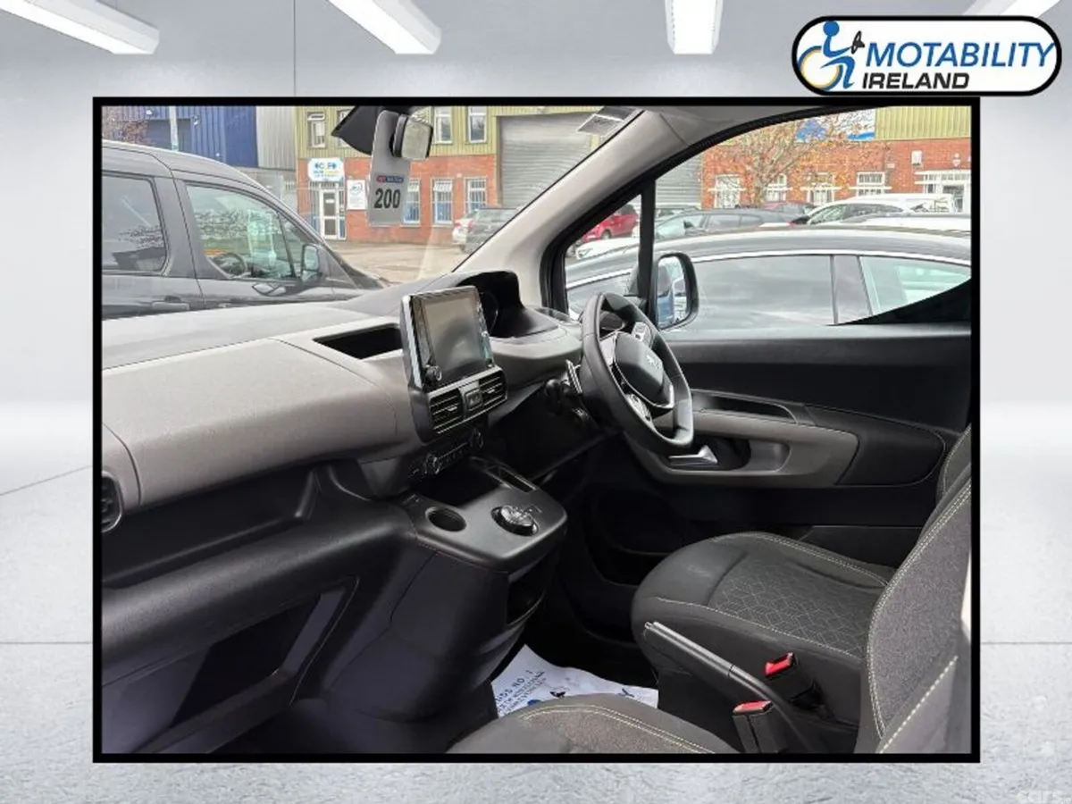 Peugeot Rifter MPV, Diesel, 2021, Black