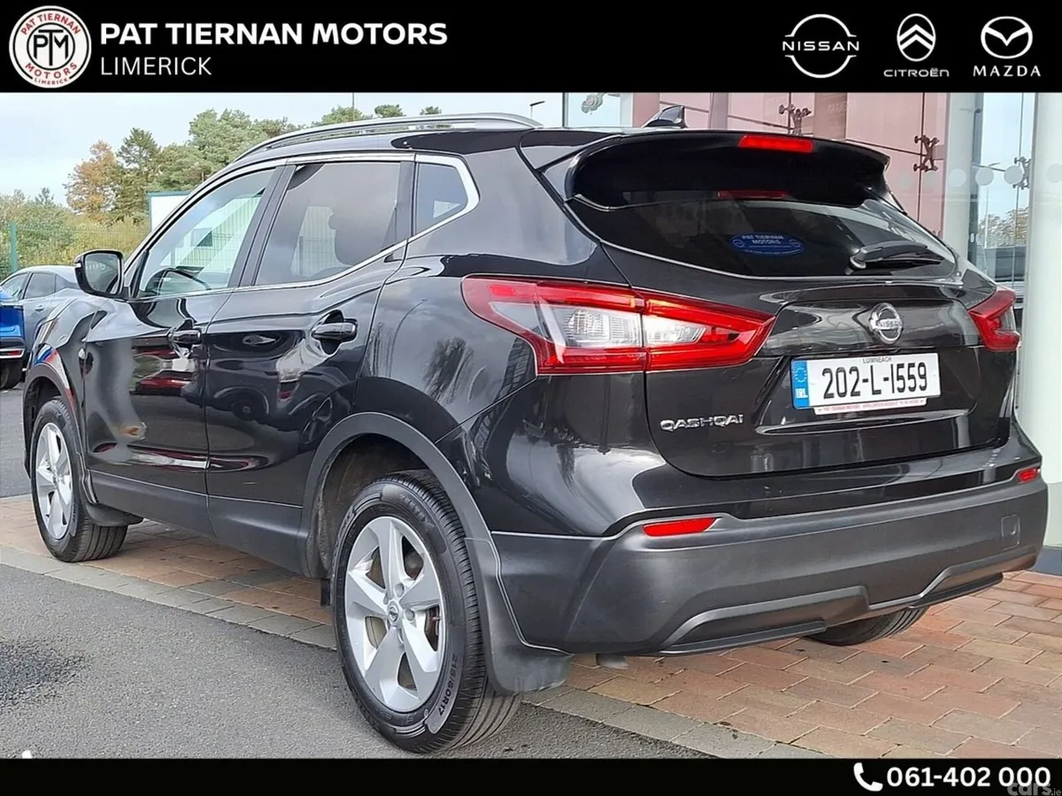 Nissan Qashqai MPV, Petrol, 2020, Black