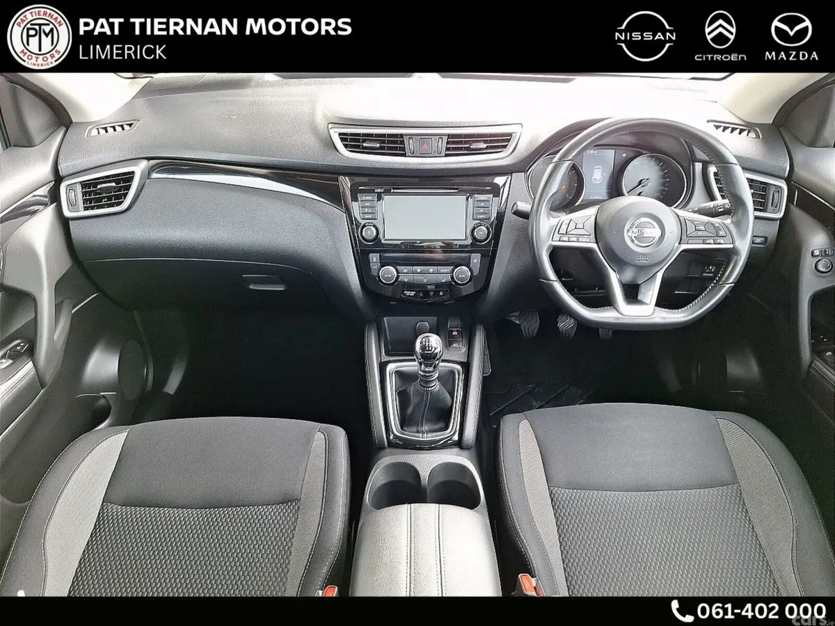 Nissan Qashqai MPV, Petrol, 2020, Black