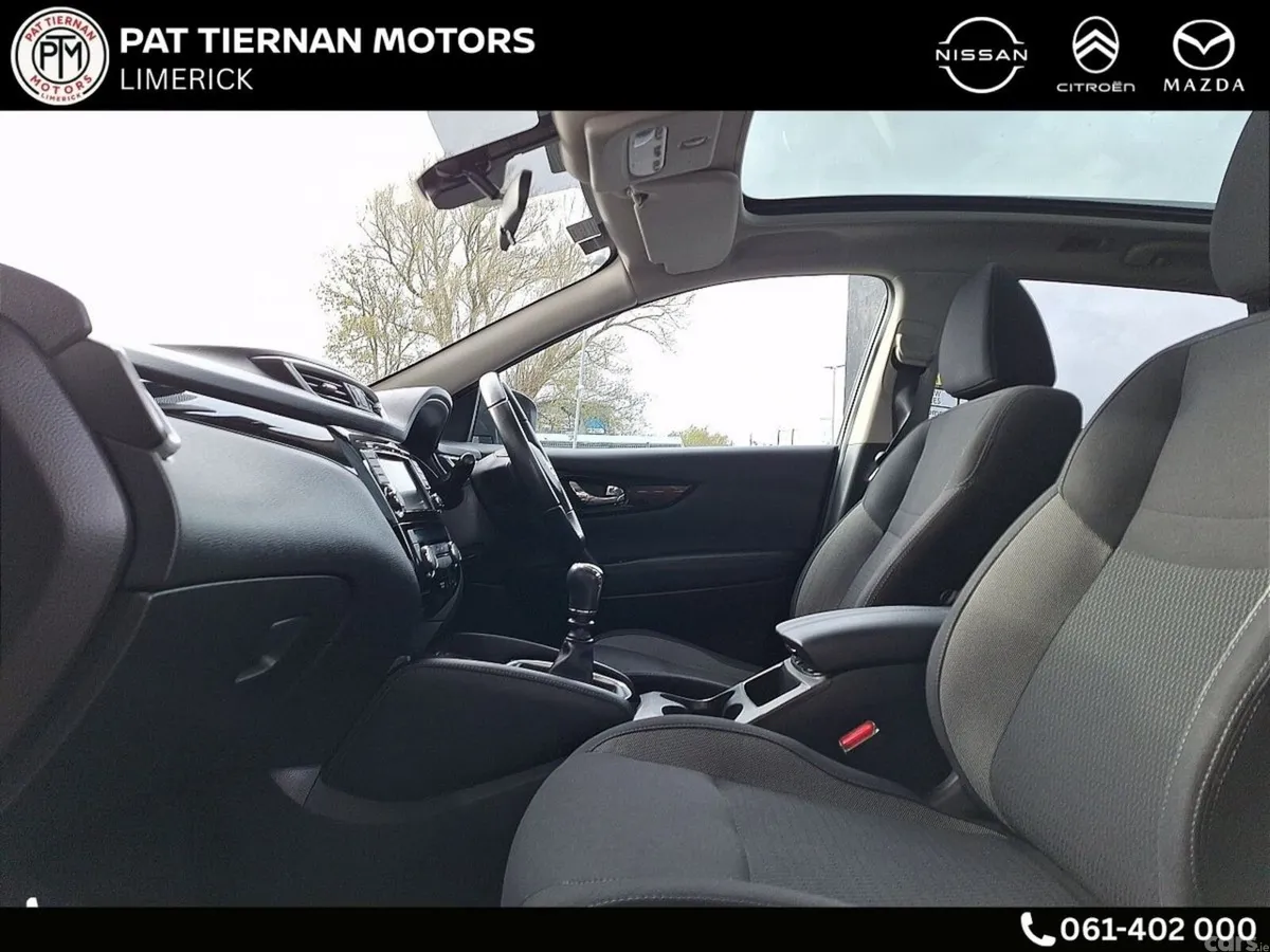 Nissan Qashqai MPV, Petrol, 2020, Black
