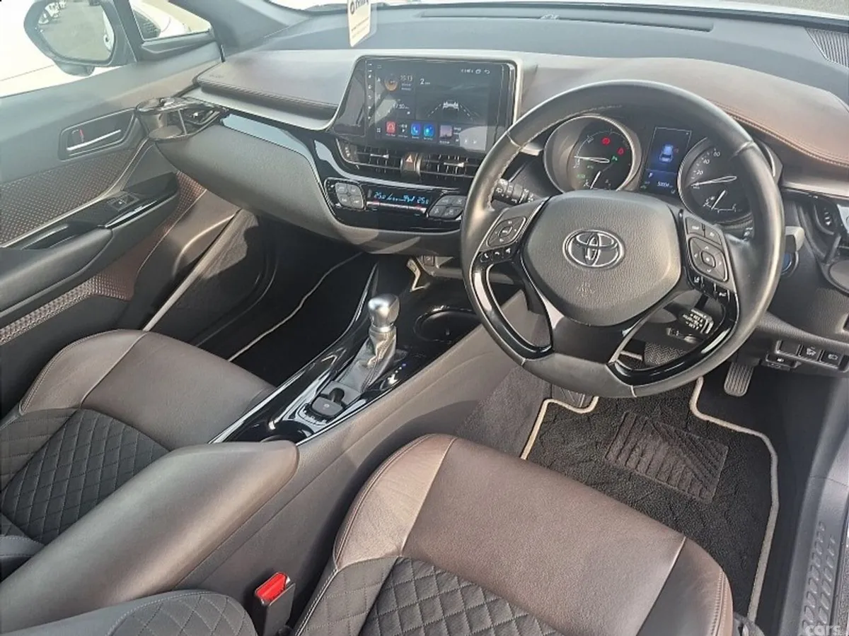 Toyota C-HR SUV, Petrol Hybrid, 2018, Grey