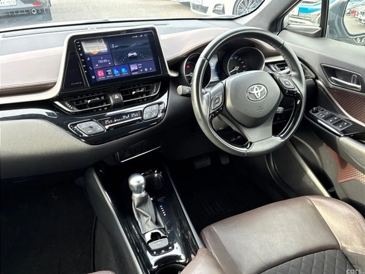 Toyota C-HR SUV, Petrol Hybrid, 2018, Silver