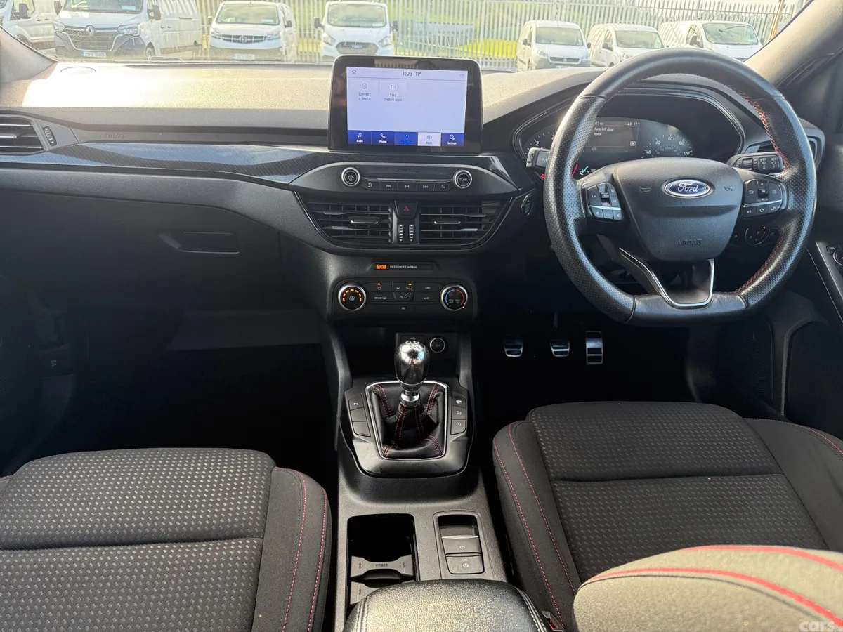 Ford Focus Hatchback, Diesel, 2019, Black