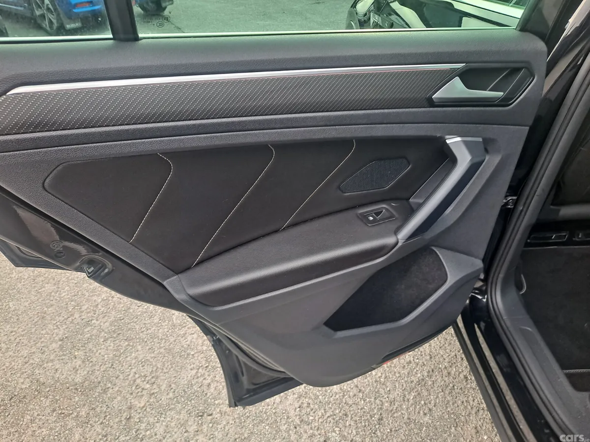 Volkswagen Tiguan SUV, Diesel, 2021, Black