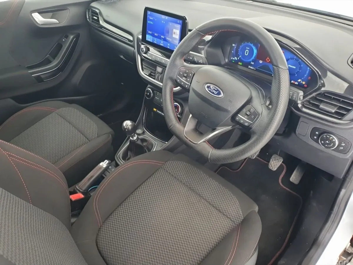 Ford Puma MPV, Petrol, 2023, White