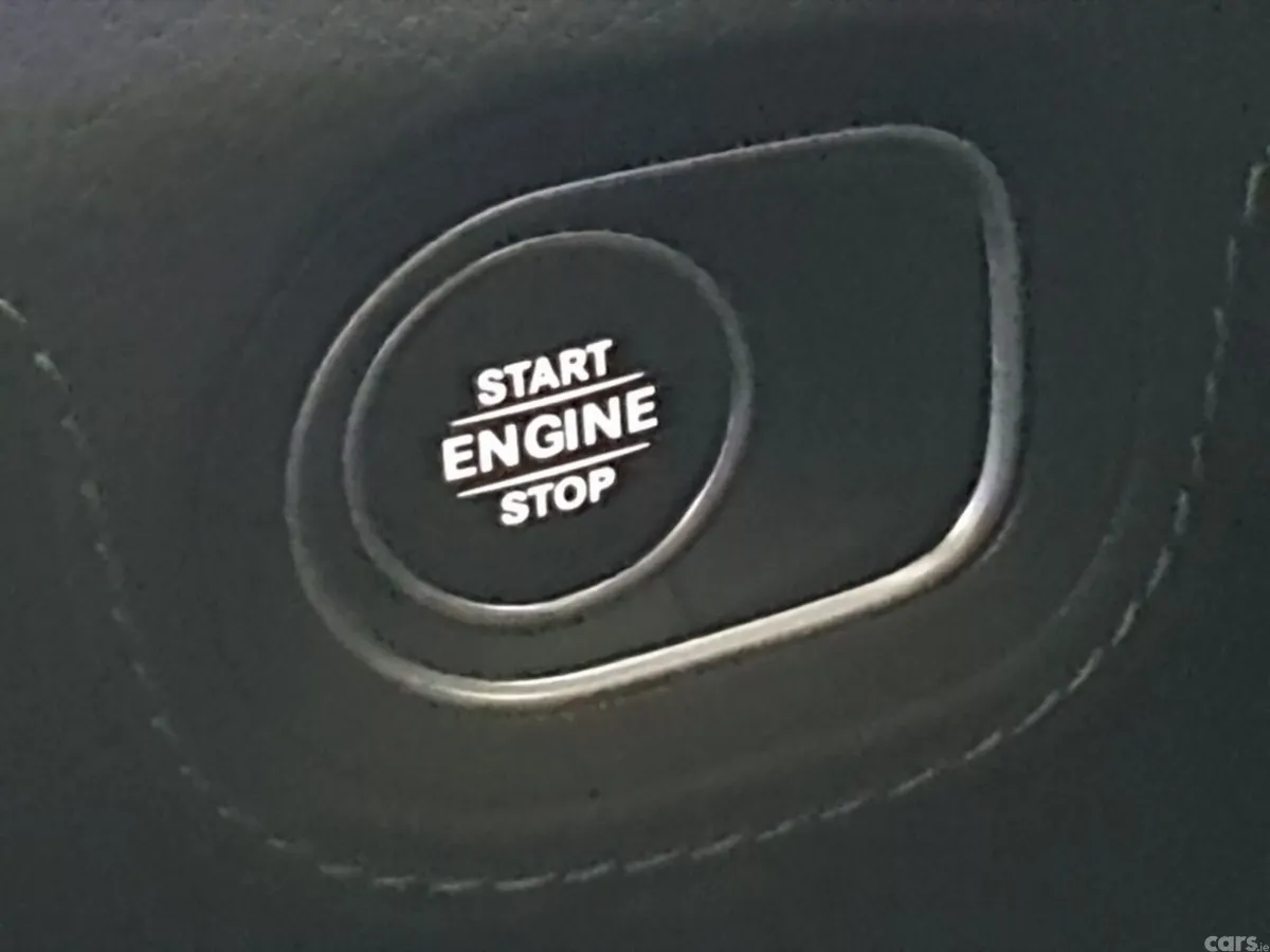 Mercedes-Benz GLE SUV, Diesel Plug-in Hybrid, 2022, White