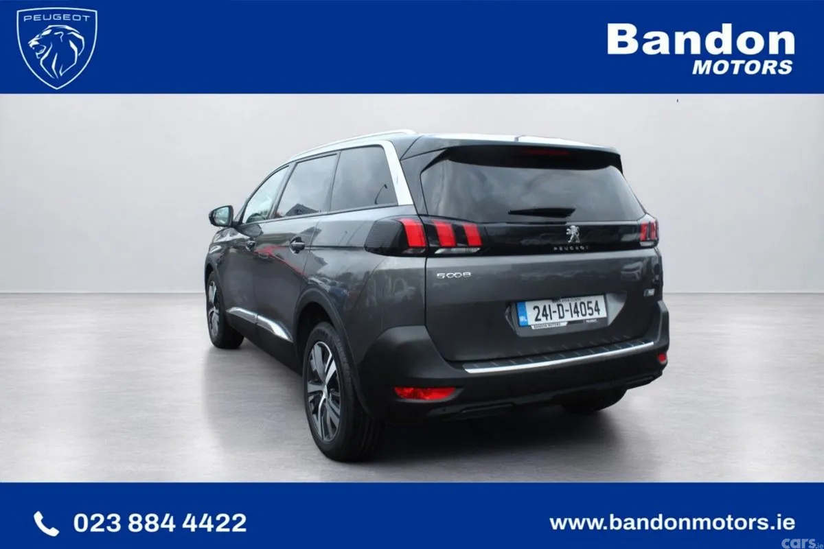 Peugeot 5008 MPV, Diesel, 2024, Grey