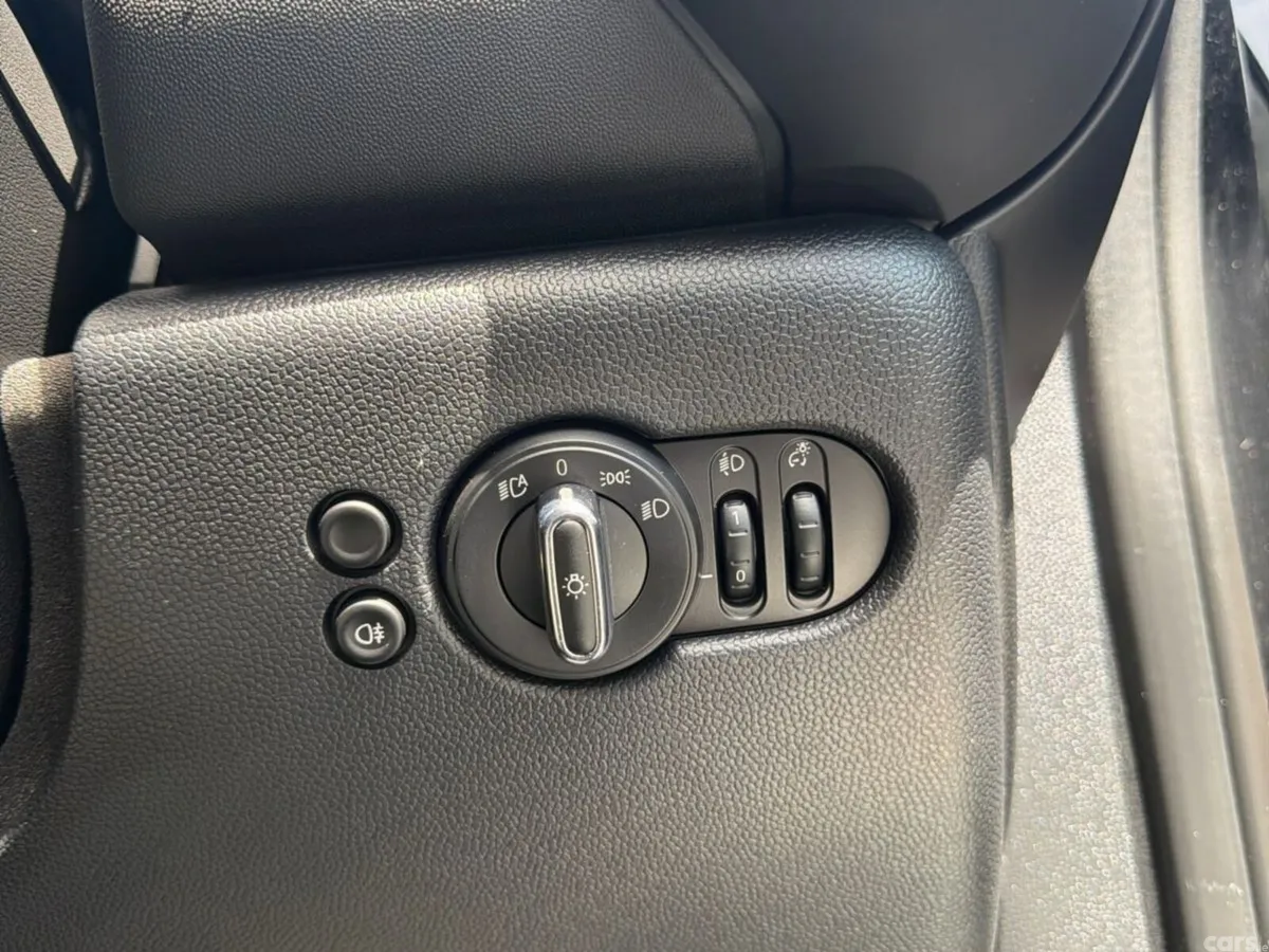 Mini Cooper Hatchback, Electric, 2023, Black