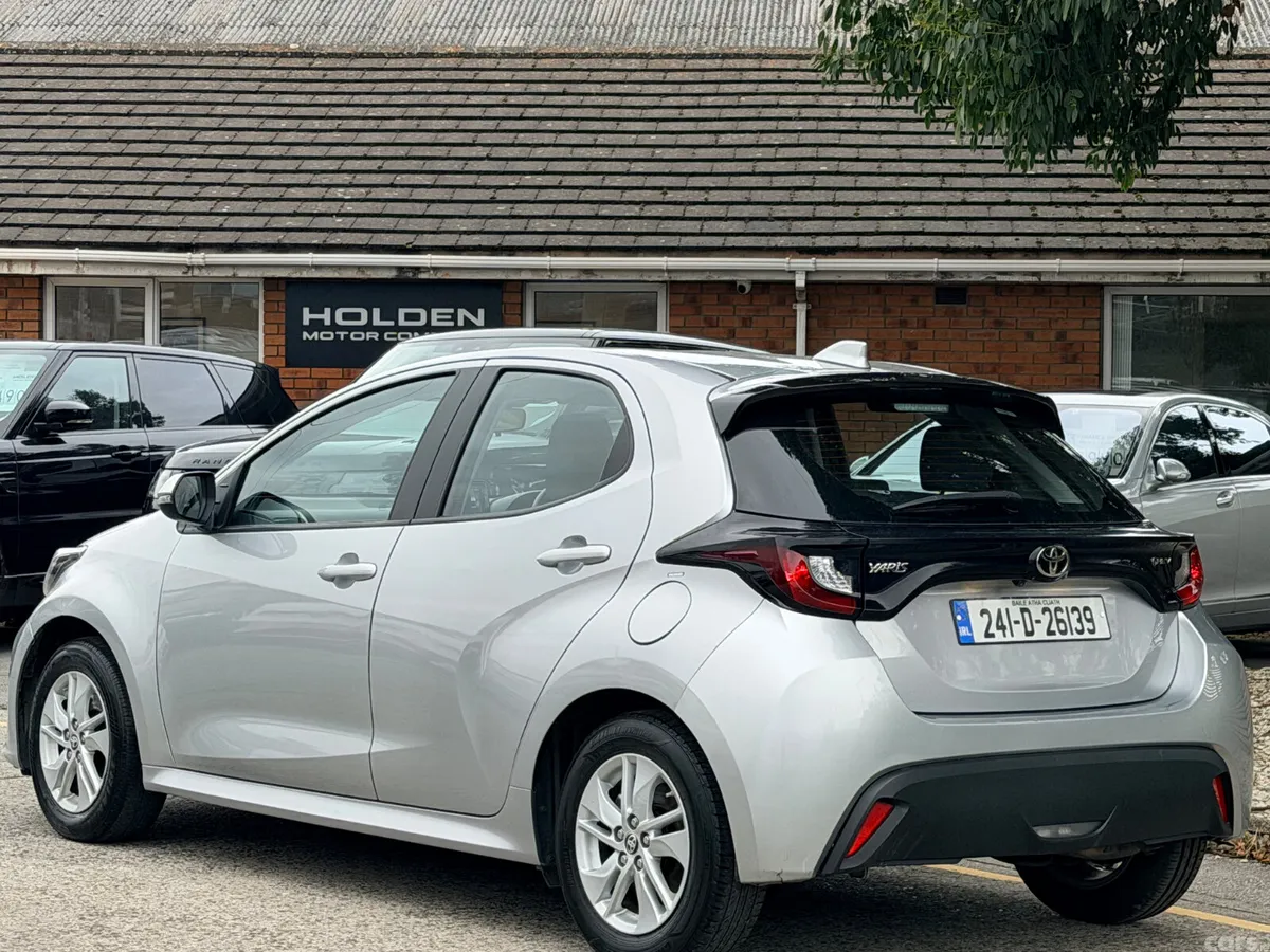 Toyota Yaris Hatchback, Petrol Hybrid, 2024, Grey