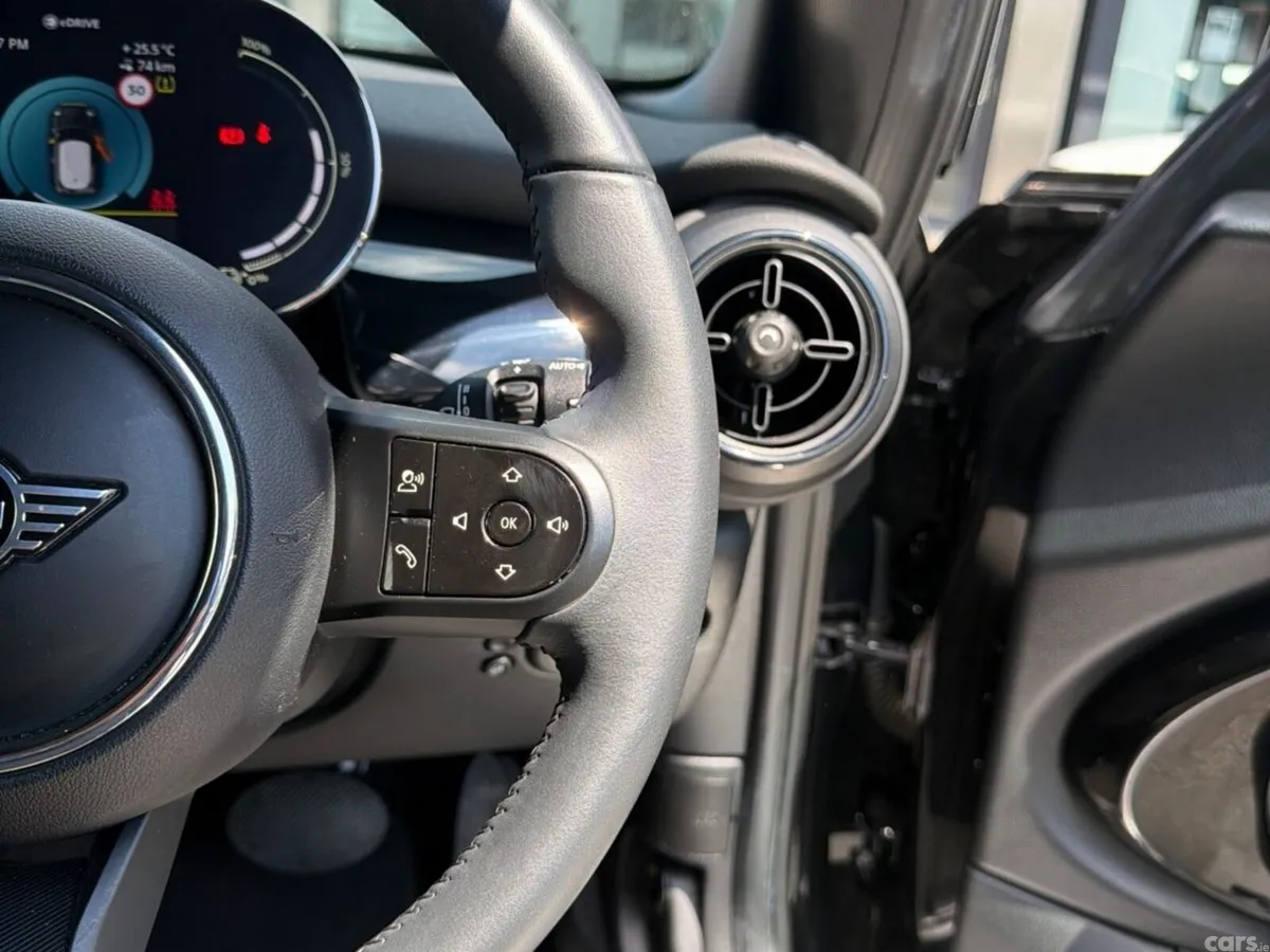 Mini Cooper Hatchback, Electric, 2023, Black