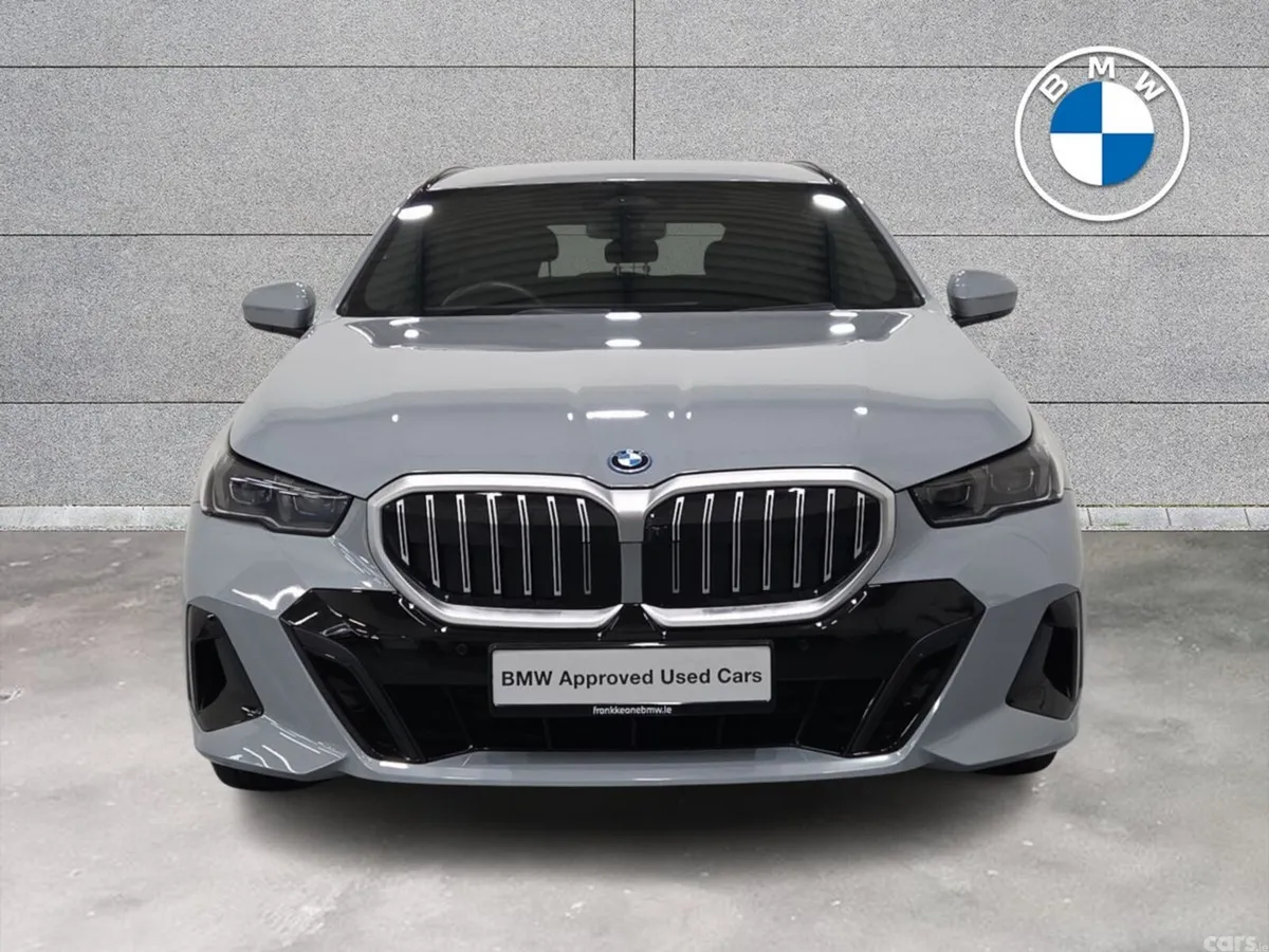 BMW 5-Series Estate, Petrol Plug-in Hybrid, 2026, Grey