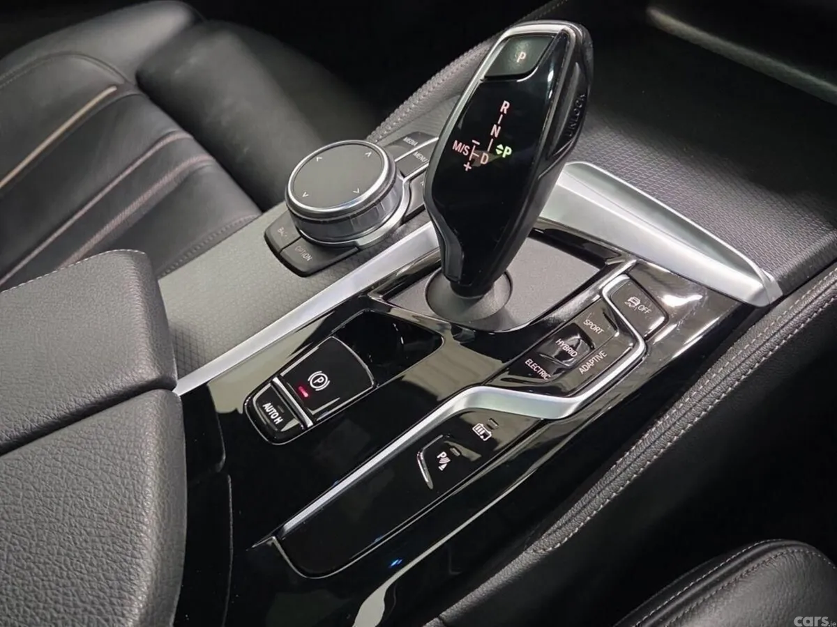 BMW 5-Series Saloon, Petrol Plug-in Hybrid, 2022, Grey