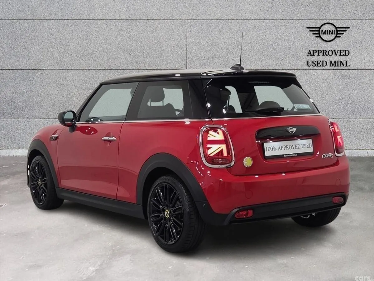 Mini Cooper Hatchback, Electric, 2023, Red