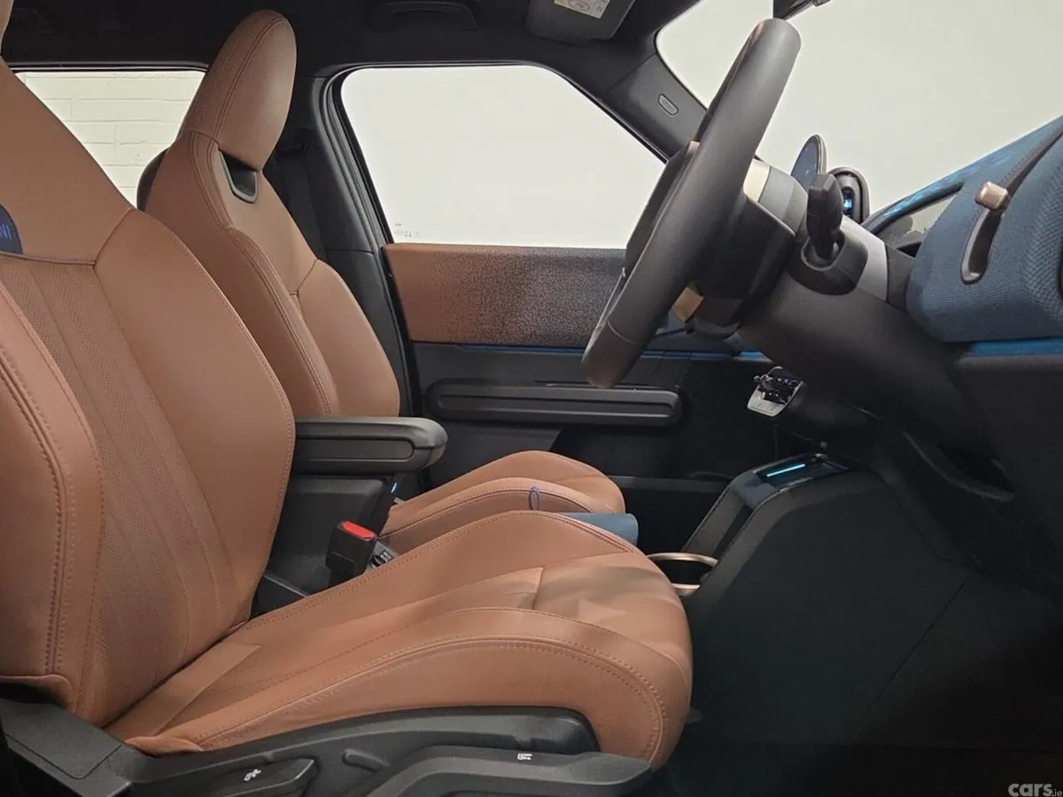 Mini Countryman SUV, Petrol Hybrid, 2024, Black