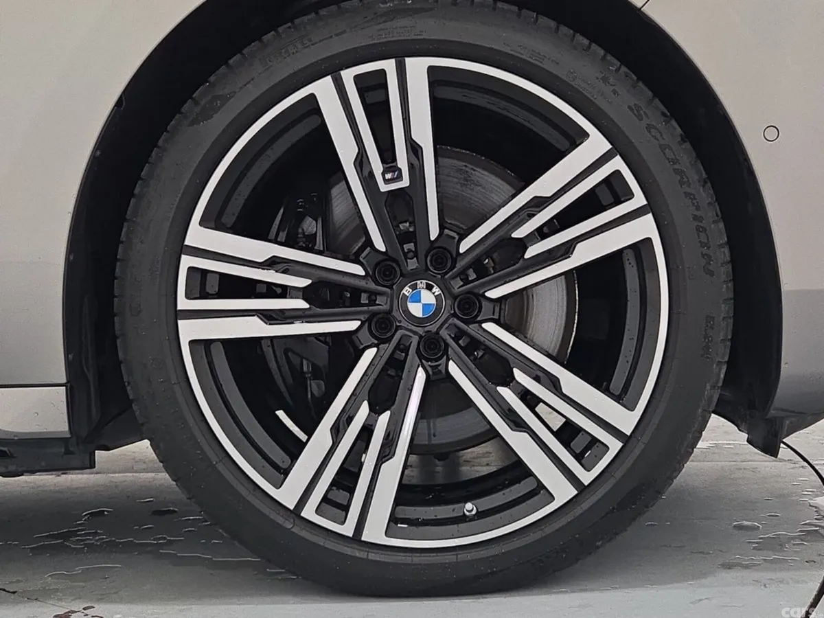 BMW 7-Series Saloon, Petrol Plug-in Hybrid, 2023, Grey