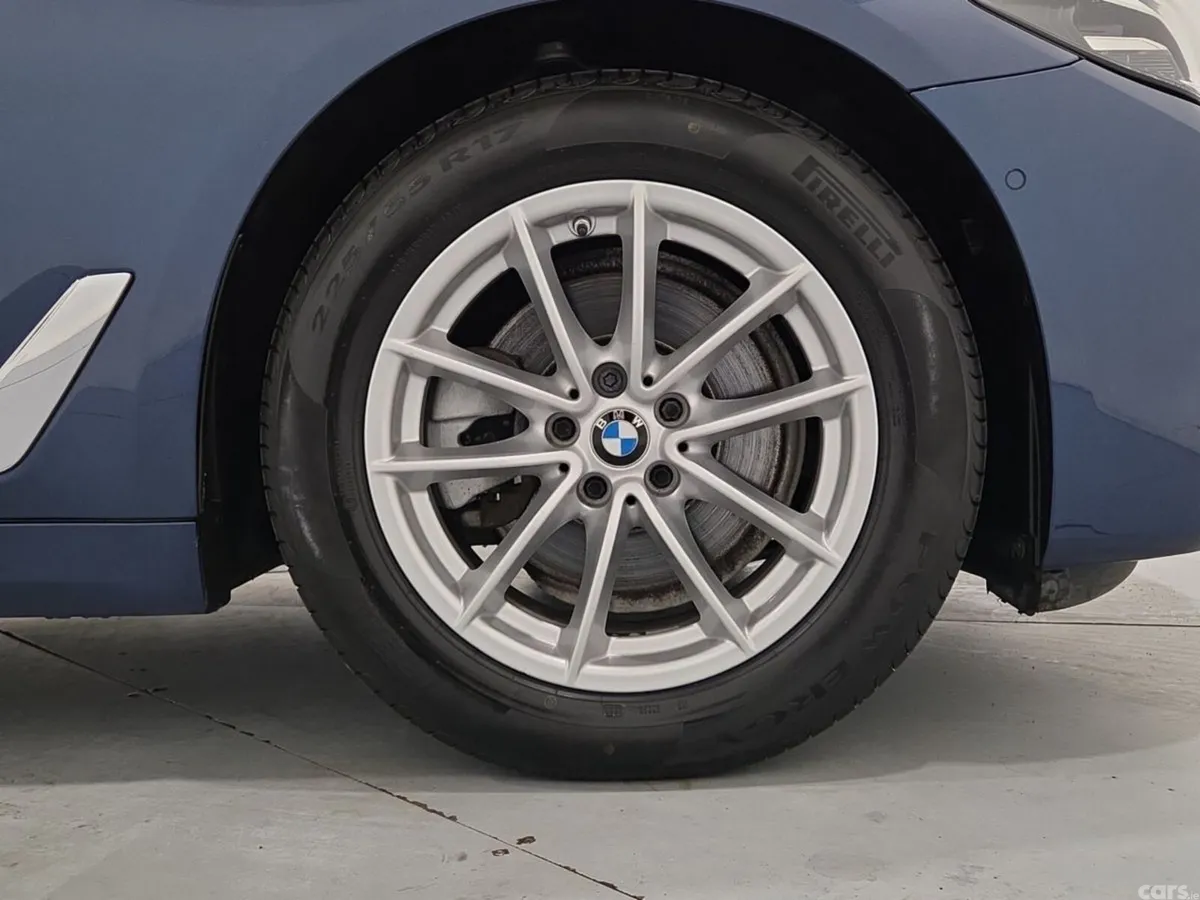 BMW 5-Series Saloon, Diesel Hybrid, 2023, Blue