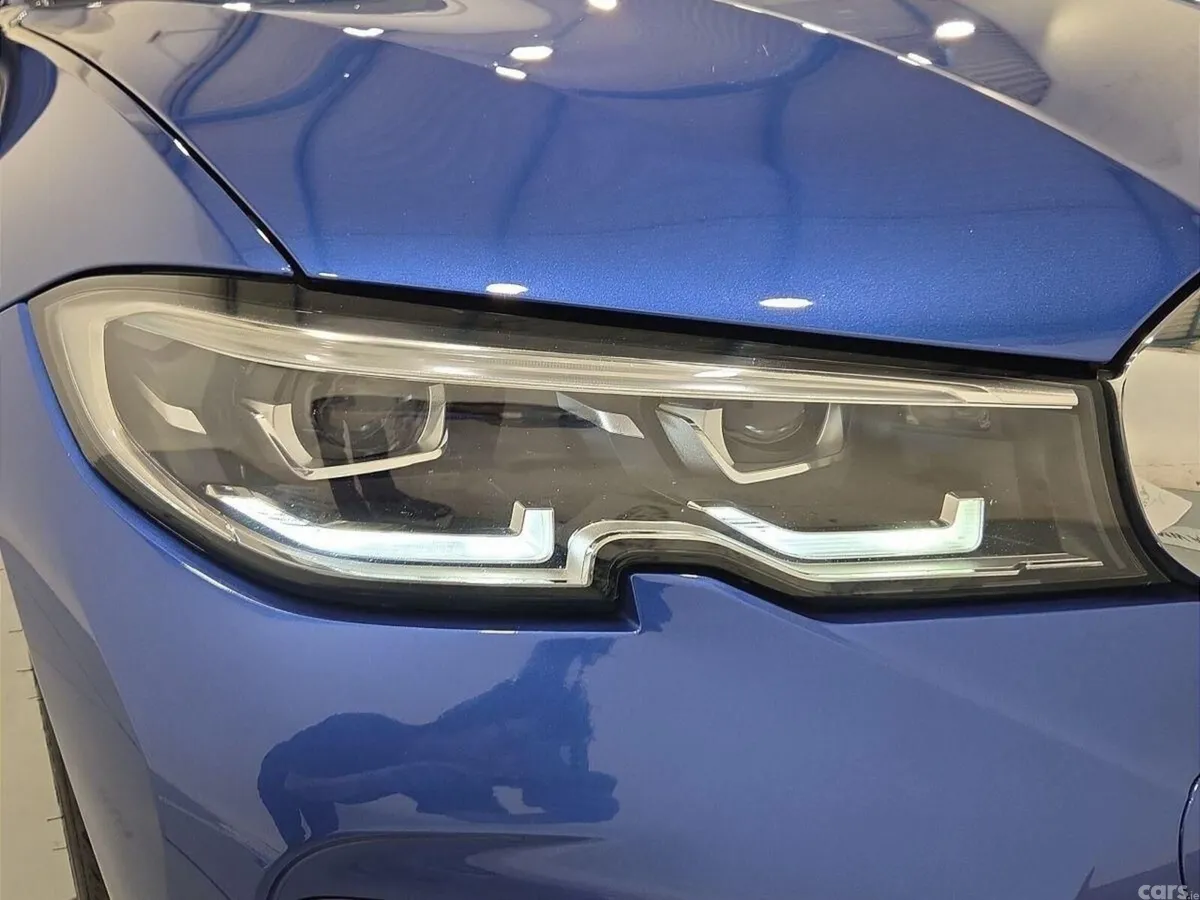 BMW 3-Series Saloon, Diesel Hybrid, 2022, Blue