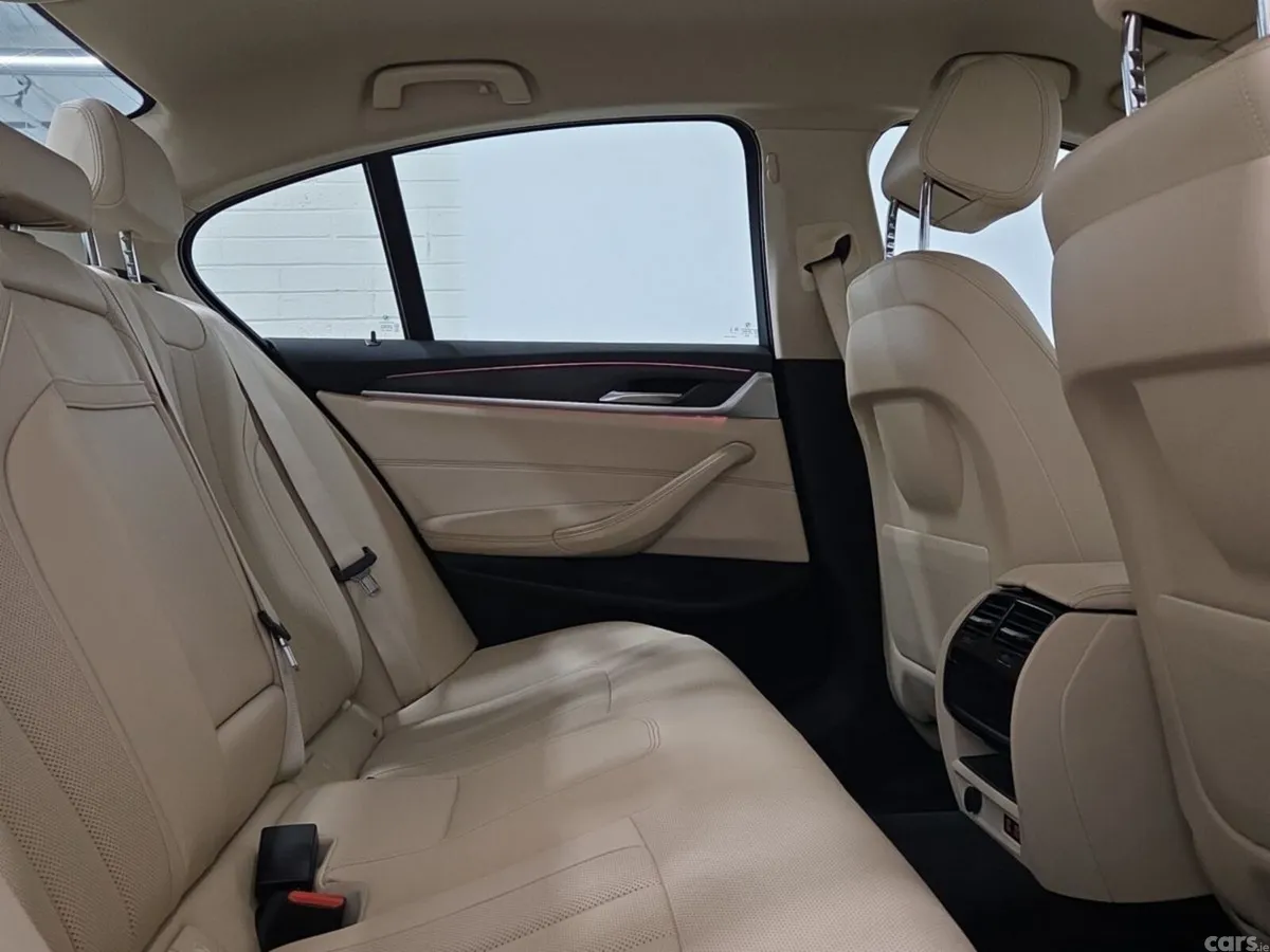 BMW 5-Series Saloon, Diesel Hybrid, 2023, Blue