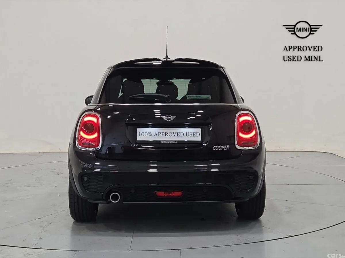 Mini Cooper Hatchback, Petrol, 2020, Black