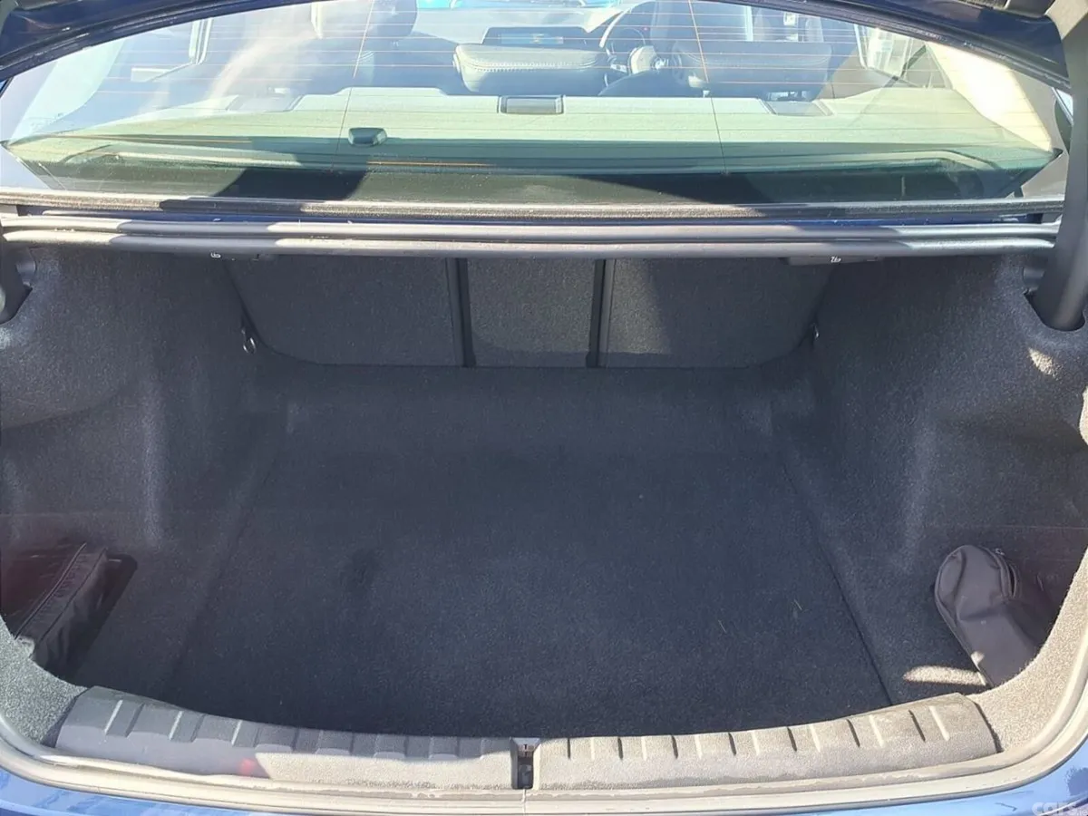 BMW 3-Series Saloon, Diesel, 2019, Blue