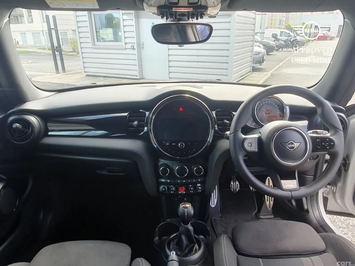 Mini Cooper Hatchback, Petrol, 2022, Silver