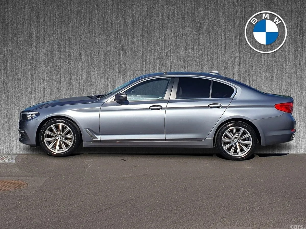 BMW 5-Series Saloon, Diesel, 2019, Blue