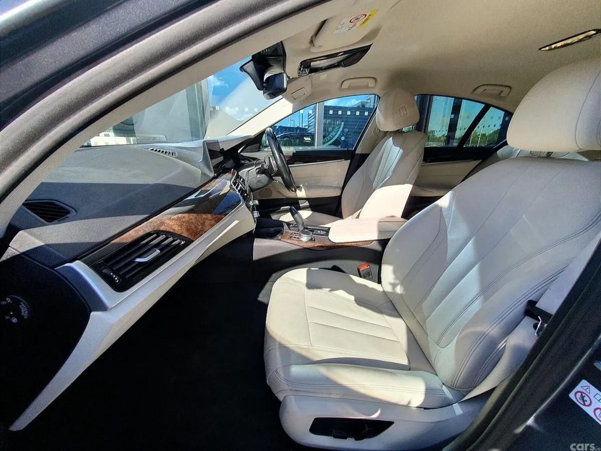 BMW 5-Series Saloon, Diesel, 2019, Blue