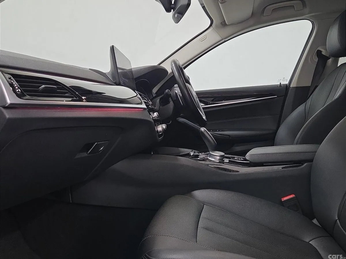 BMW 5-Series Saloon, Diesel Hybrid, 2022, Black
