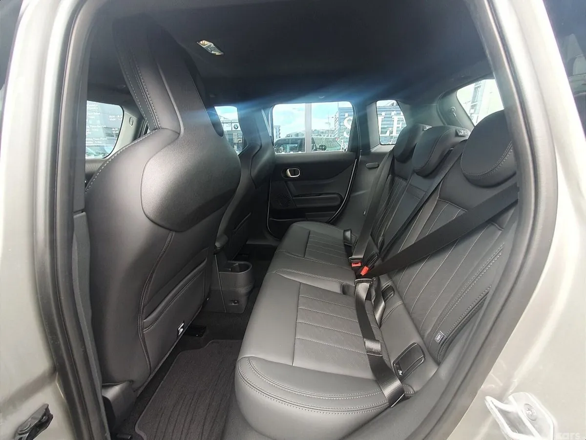 Mini Cooper Hatchback, Petrol, 2026, Silver