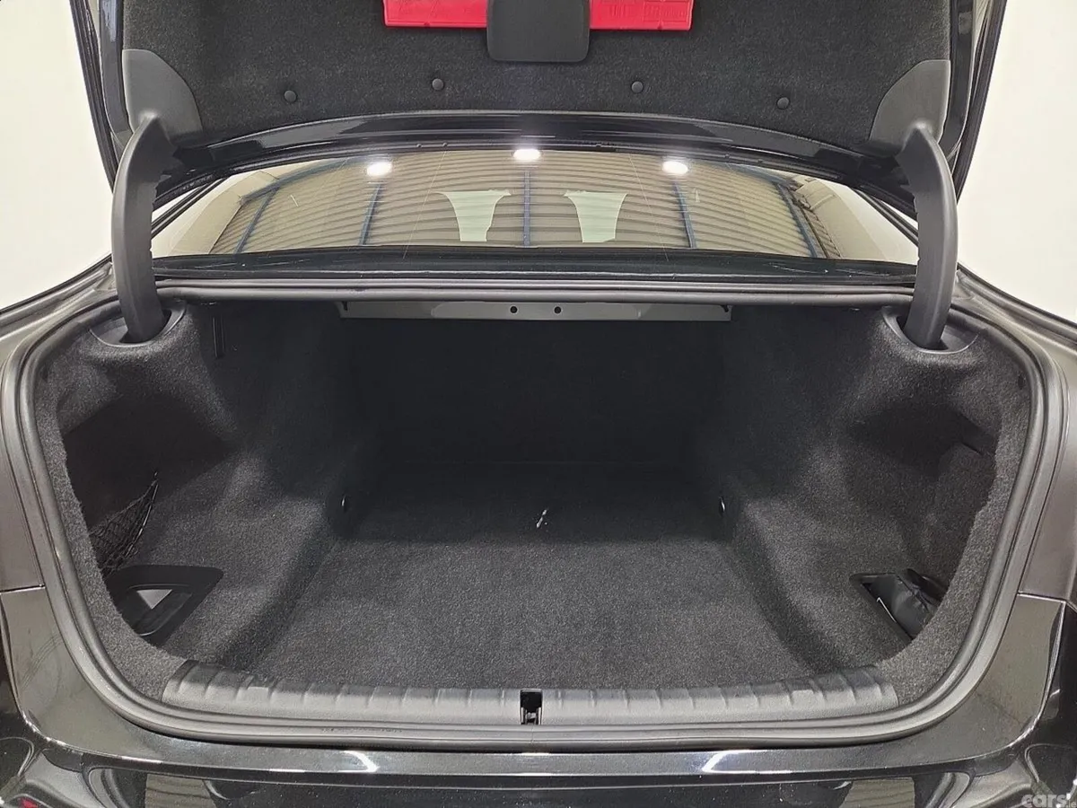 BMW 5-Series Saloon, Diesel Hybrid, 2022, Black