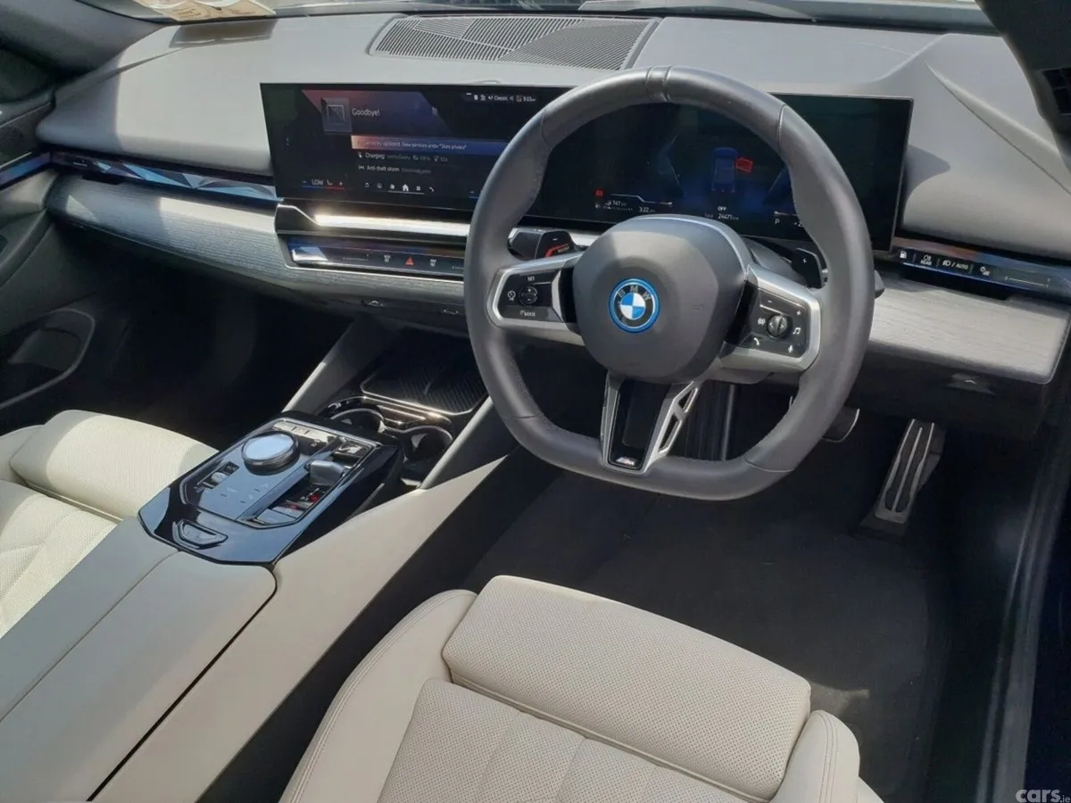BMW 5-Series Saloon, Petrol Plug-in Hybrid, 2025, Blue